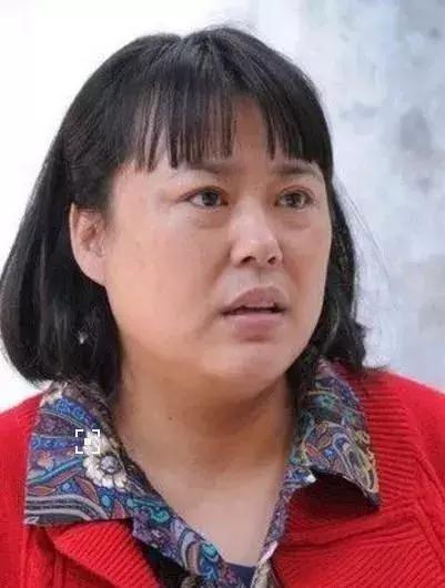 李菁菁最新爆料摔碗事件,揭秘娱乐圈幕后真相 第2张 李菁菁最新爆料摔碗事件,揭秘娱乐圈幕后真相 第2张